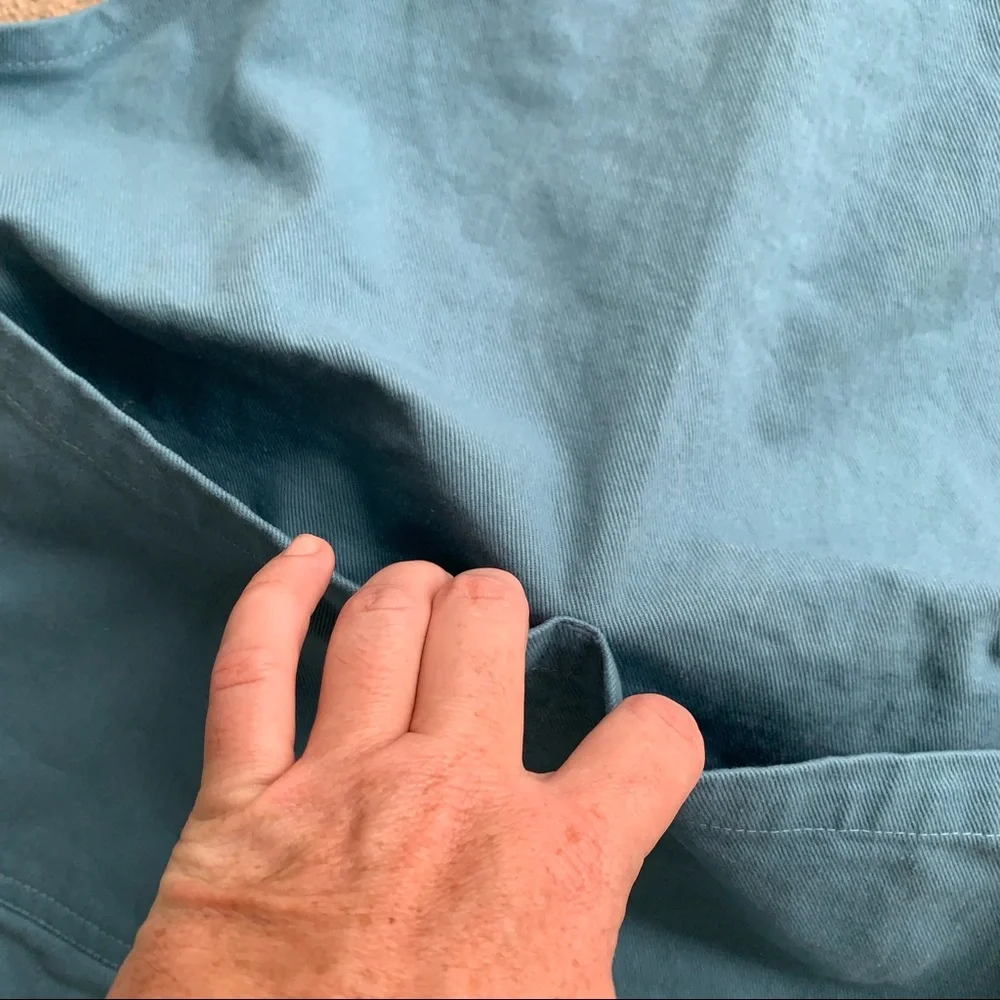 Williams Sonoma Teal Apron for an Adult